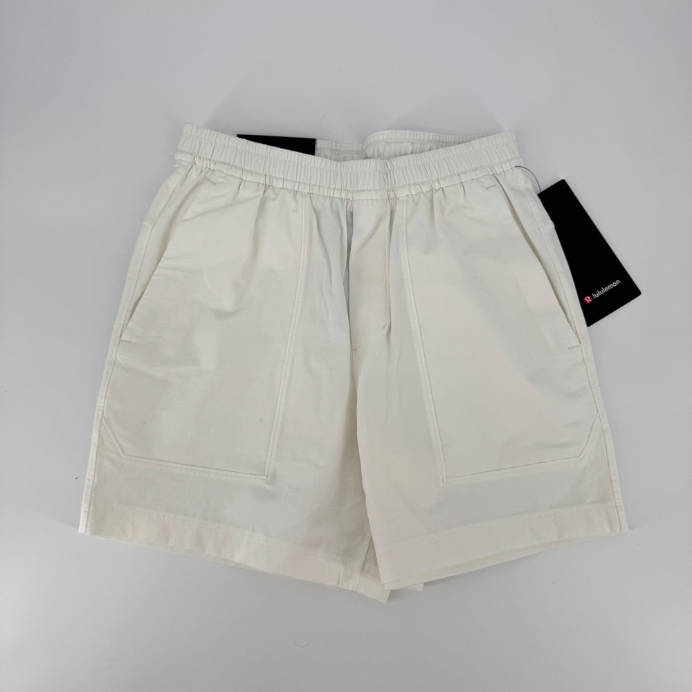 Lululemon Mens Bowline Short 5" White VersaTwill Classic Fit XS LM7BDDS NEW